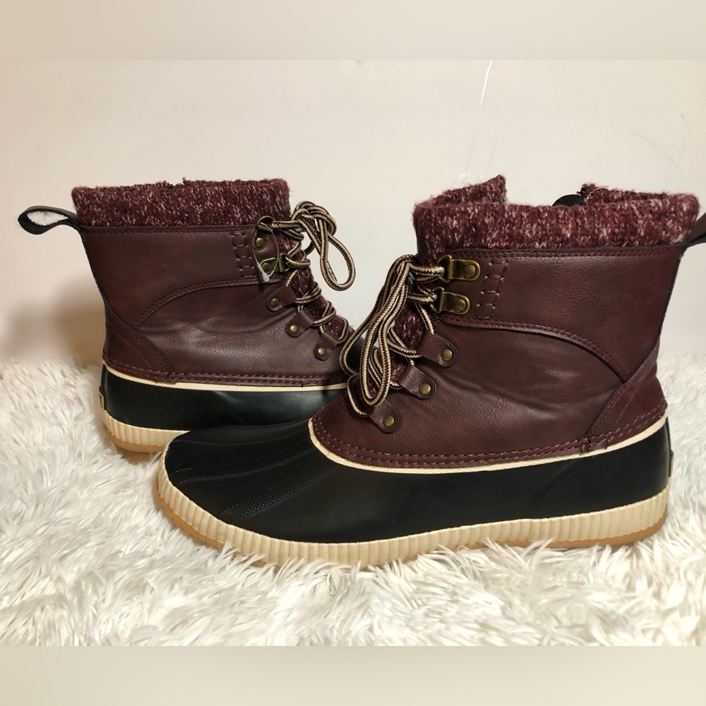 JBU Duck Boots Womens Sz 11 Burgundy Waterproof Athena Faux Fur Boots